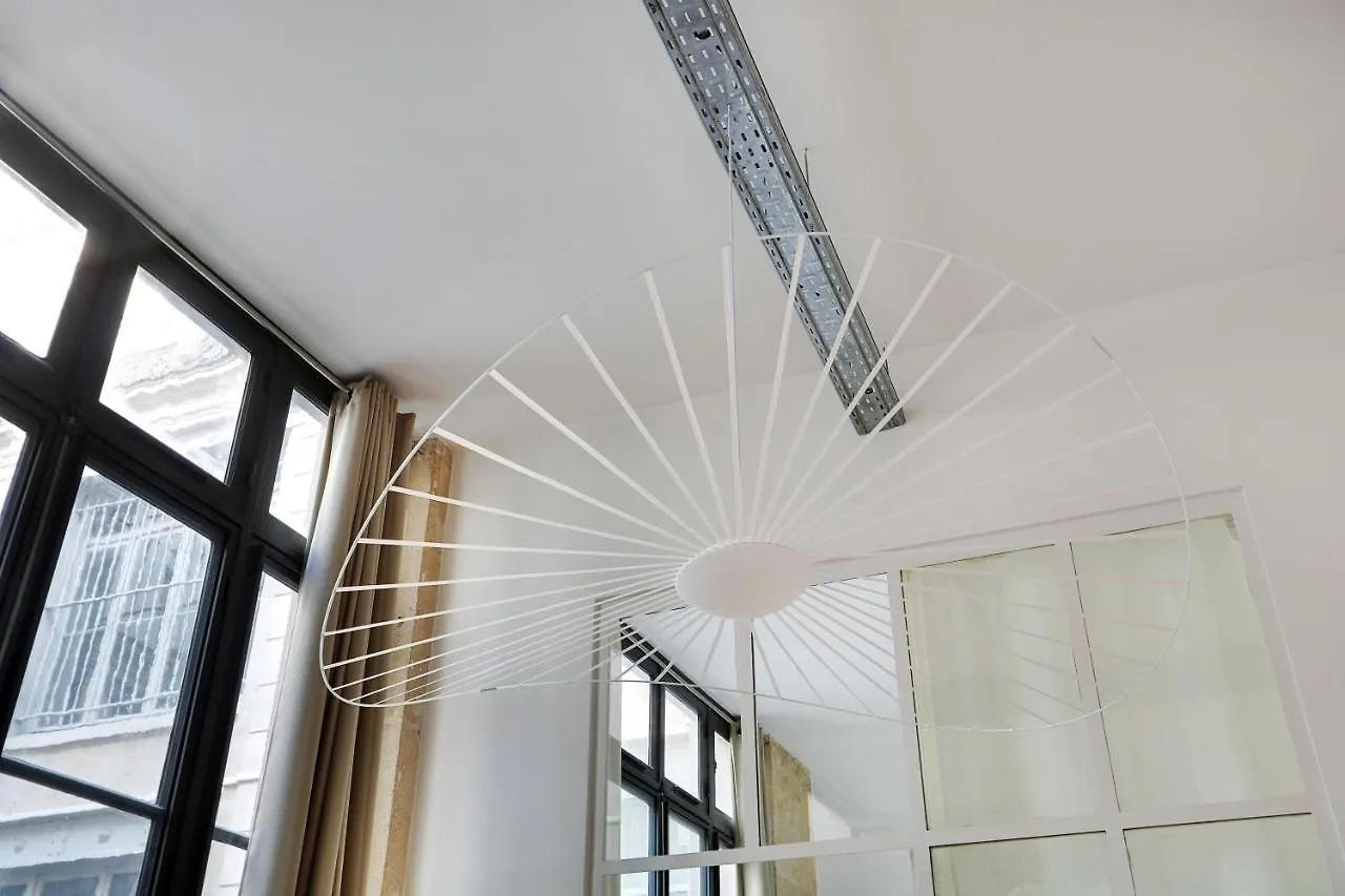 Pick A Flat's In Upper Marais - Rue D'hauteville * Parijs